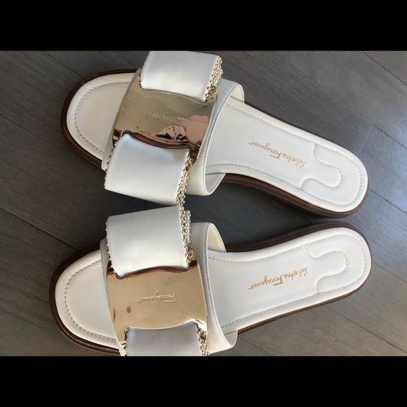 Salvatore Ferragamo Isera Studded Leather Size 7 - Picture 2 of 6